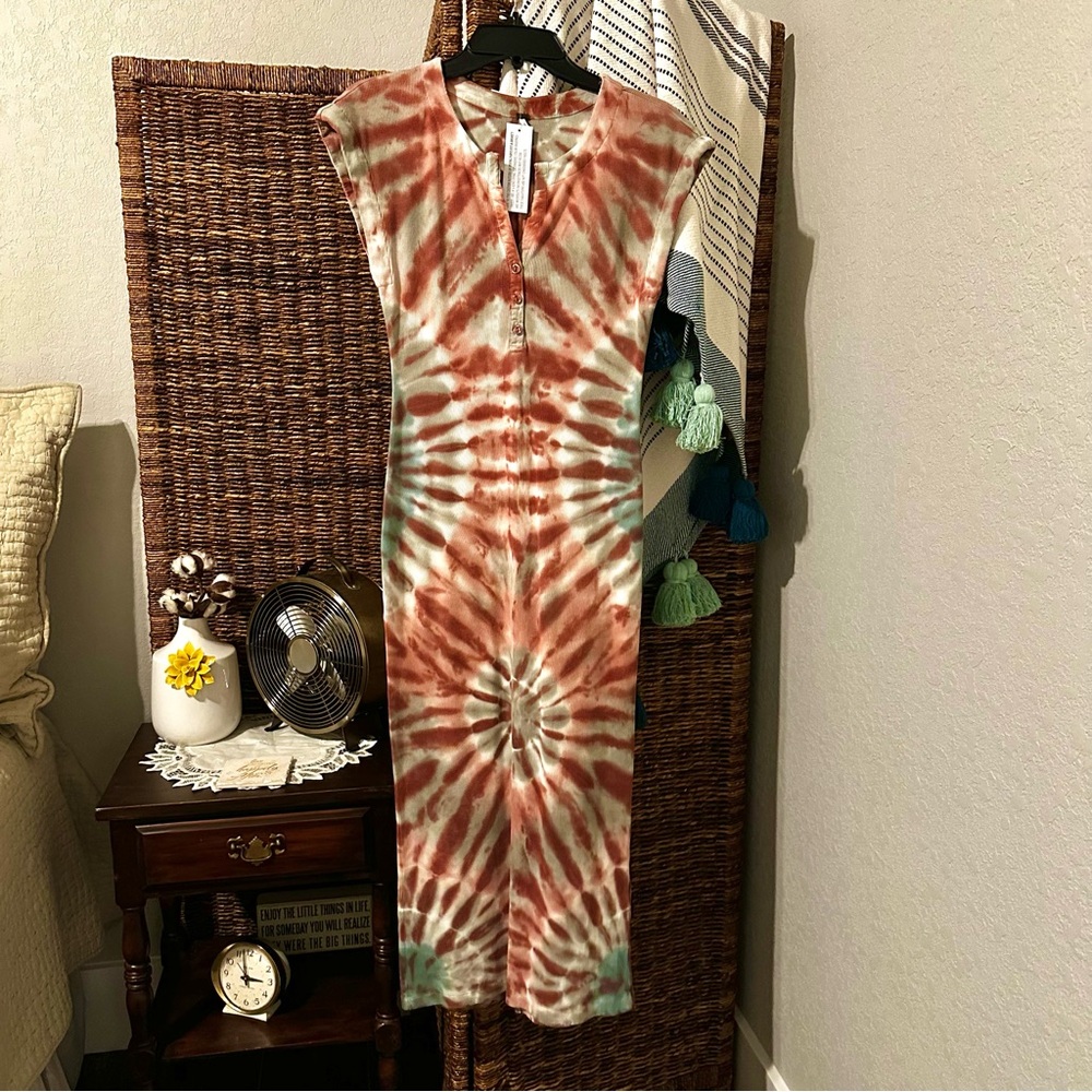 Tie-Dye Midi Dress